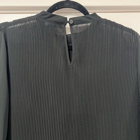 Primark‎ Women's Black Long Sleeve Crewneck Pleated Top Size 14 - Picture 6 of 7